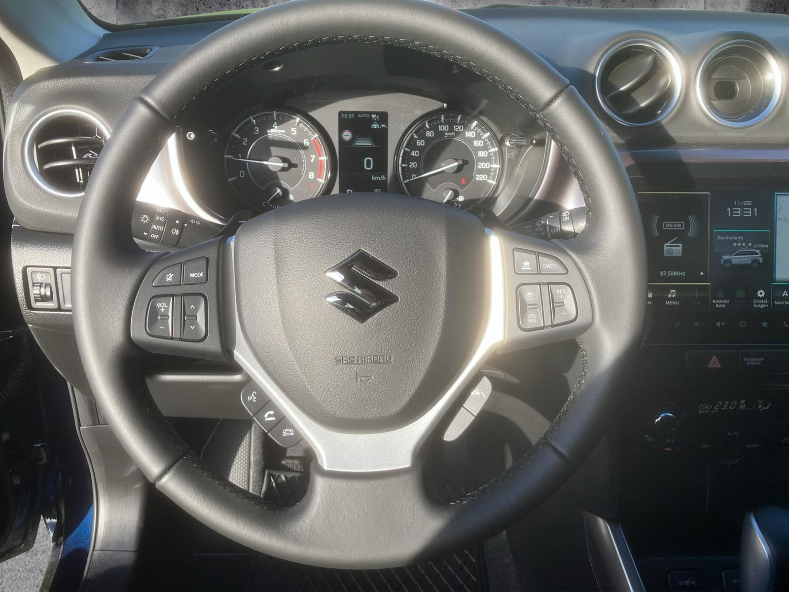 SUZUKI Vitara 1.4 T Compact+ Hybrid 4x4, Hybride Léger Essence/Électricité, Voiture nouvelle, Automatique - 7