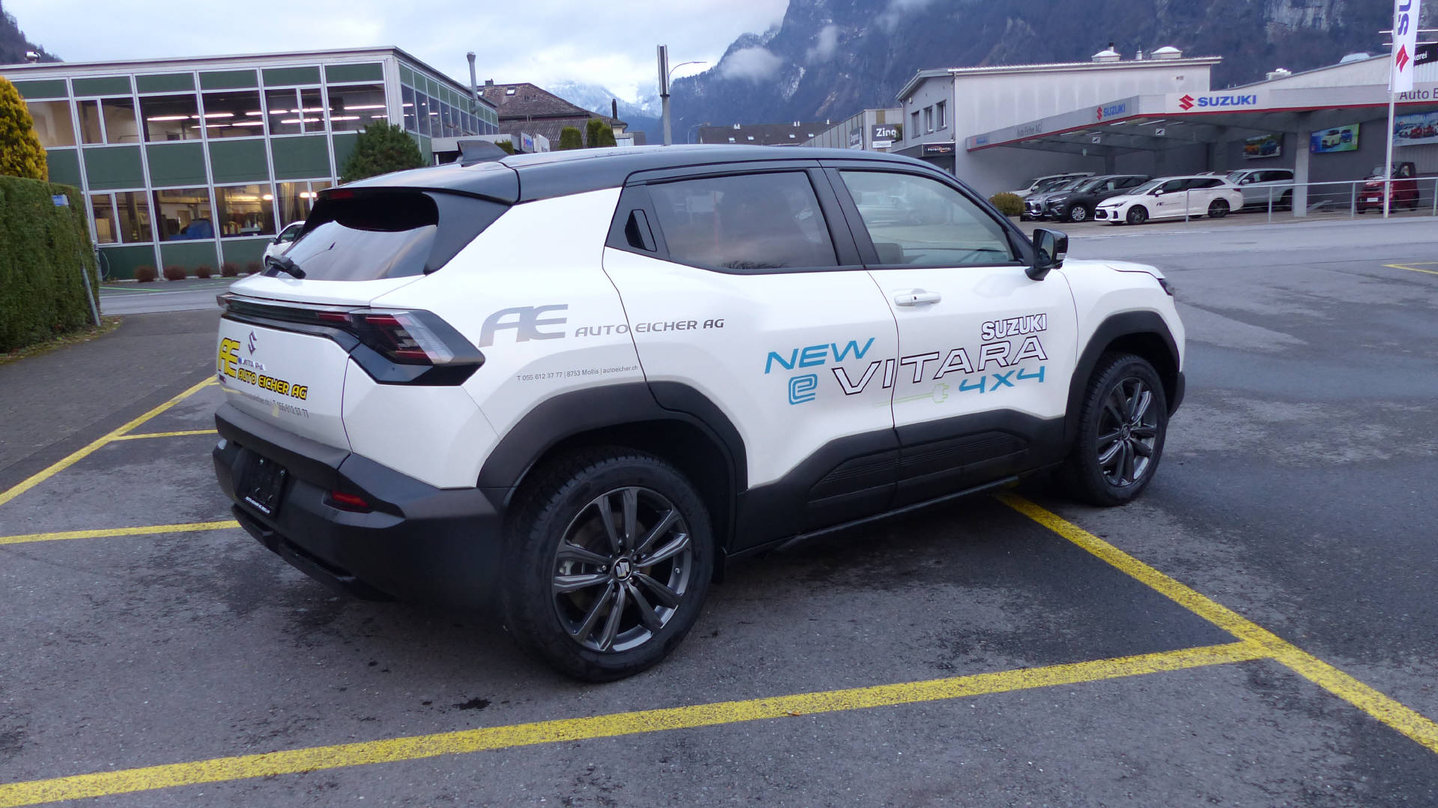 SUZUKI e Vitara Compact Top 4x4, Elettrica, Auto nuove, Automatico - 4