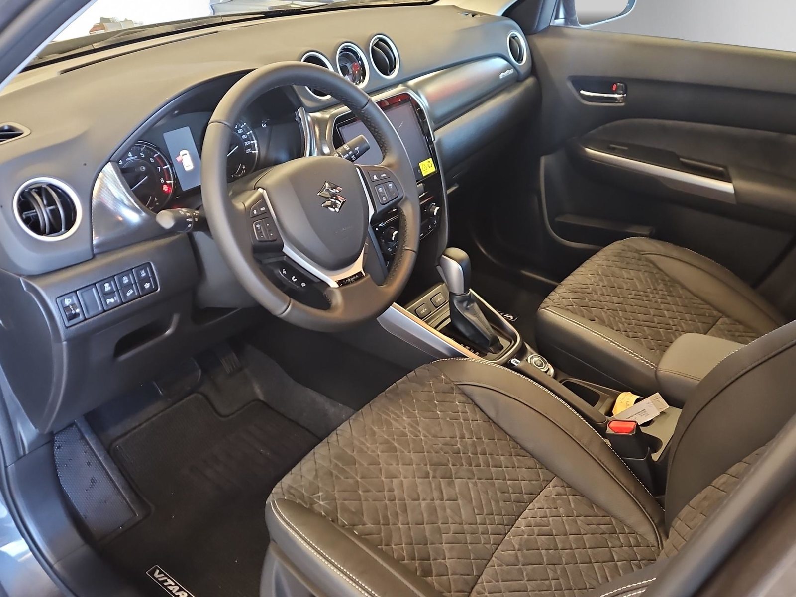 SUZUKI Vitara 1.4 T Sakura Top Hybrid 4x4, Hybride Leggero Benzina/Elettrica, Auto nuove, Automatico - 5