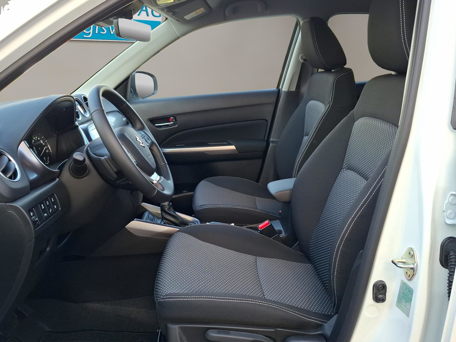 SUZUKI Vitara 1.4 T Sakura Hybrid 4x4, Hybride Leggero Benzina/Elettrica, Auto nuove, Automatico - 6