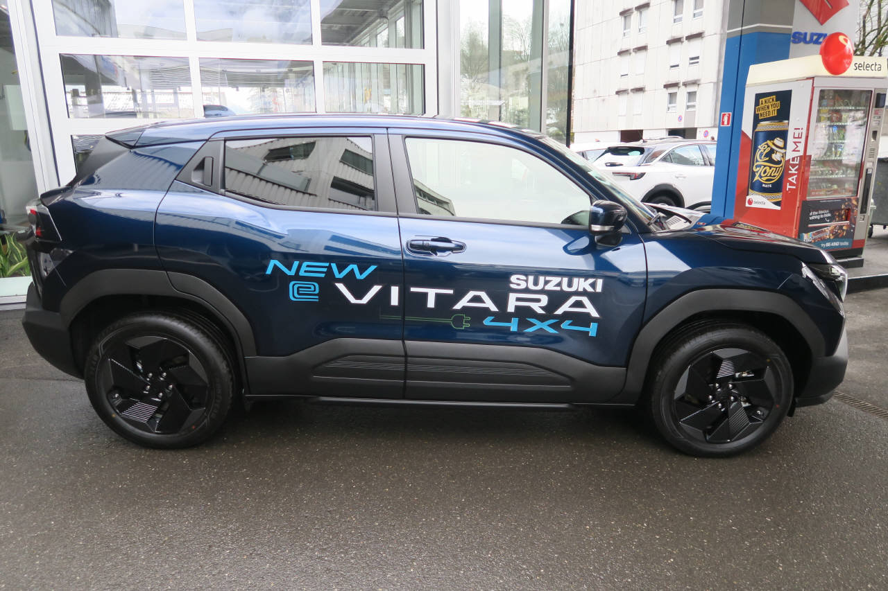 SUZUKI e Vitara Unico 2WD, Elettrica, Auto nuove, Automatico - 2