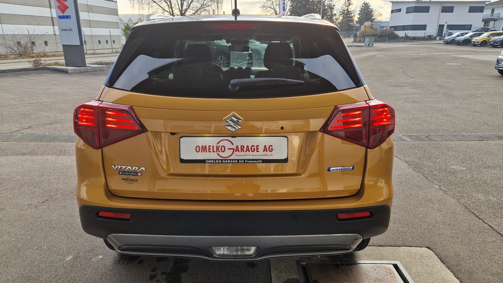 SUZUKI Vitara 1.4 T Sakura Top Hybrid 4x4, Hybride Leggero Benzina/Elettrica, Auto nuove, Automatico - 5