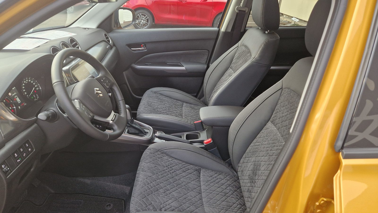 SUZUKI Vitara 1.4 T Sakura Top Hybrid 4x4, Hybride Leggero Benzina/Elettrica, Auto nuove, Automatico - 7