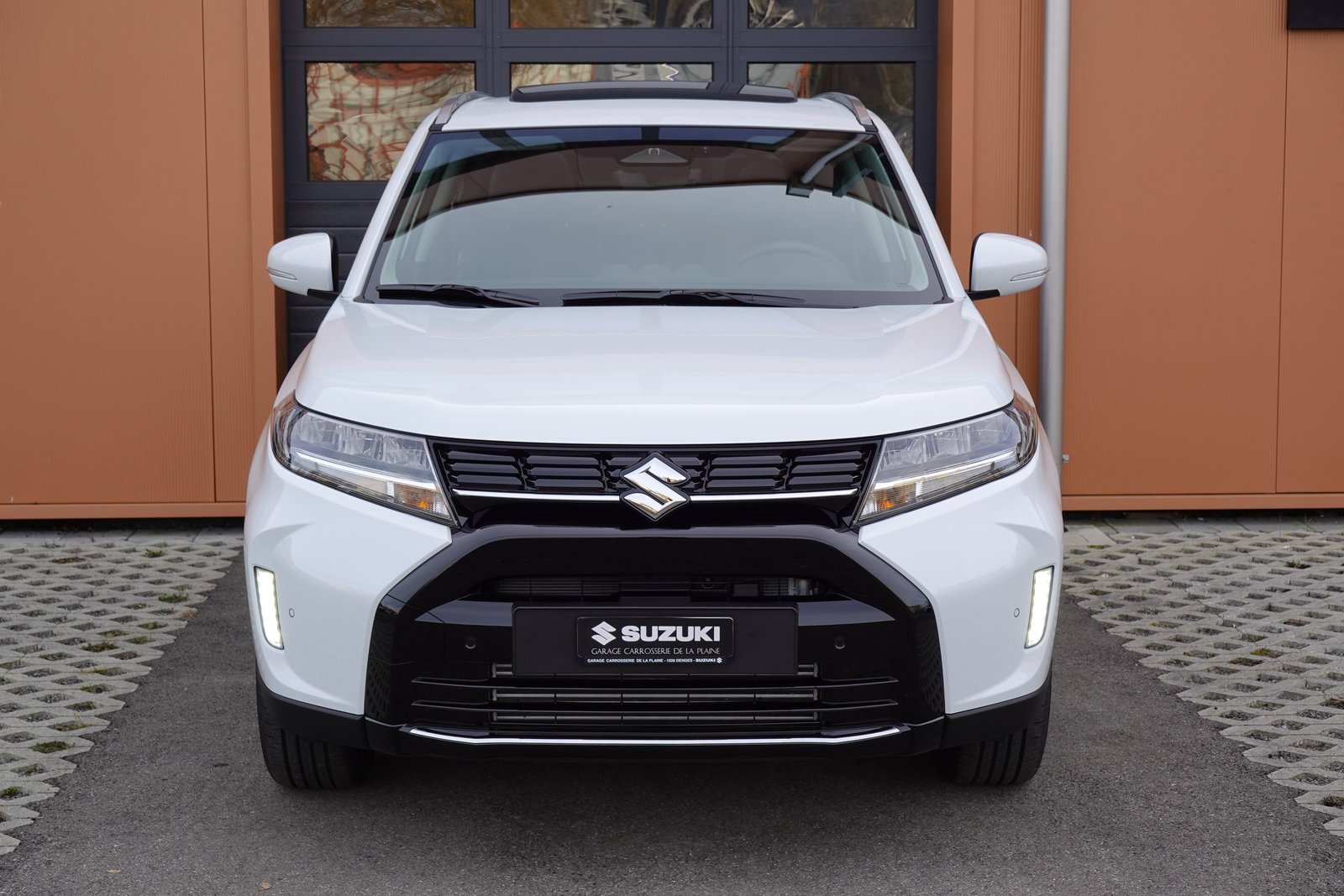 SUZUKI Vitara 1.5 Hybrid Compact Top 4x4 AGS, Voll-Hybrid Benzin/Elektro, Neuwagen, Automatik - 2