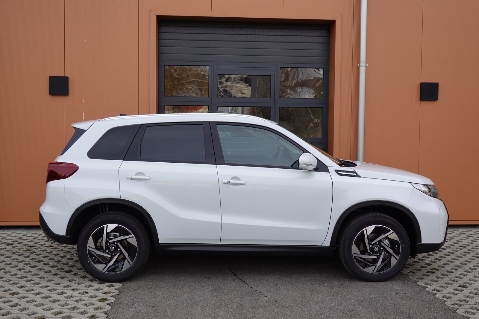 SUZUKI Vitara 1.5 Hybrid Compact Top 4x4 AGS, Voll-Hybrid Benzin/Elektro, Neuwagen, Automatik - 5