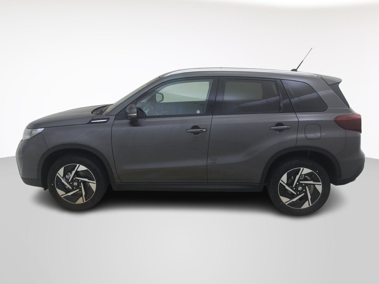SUZUKI Vitara 1.4 T Compact Top Hybrid 4x4, Petrol, New car, Automatic - 2