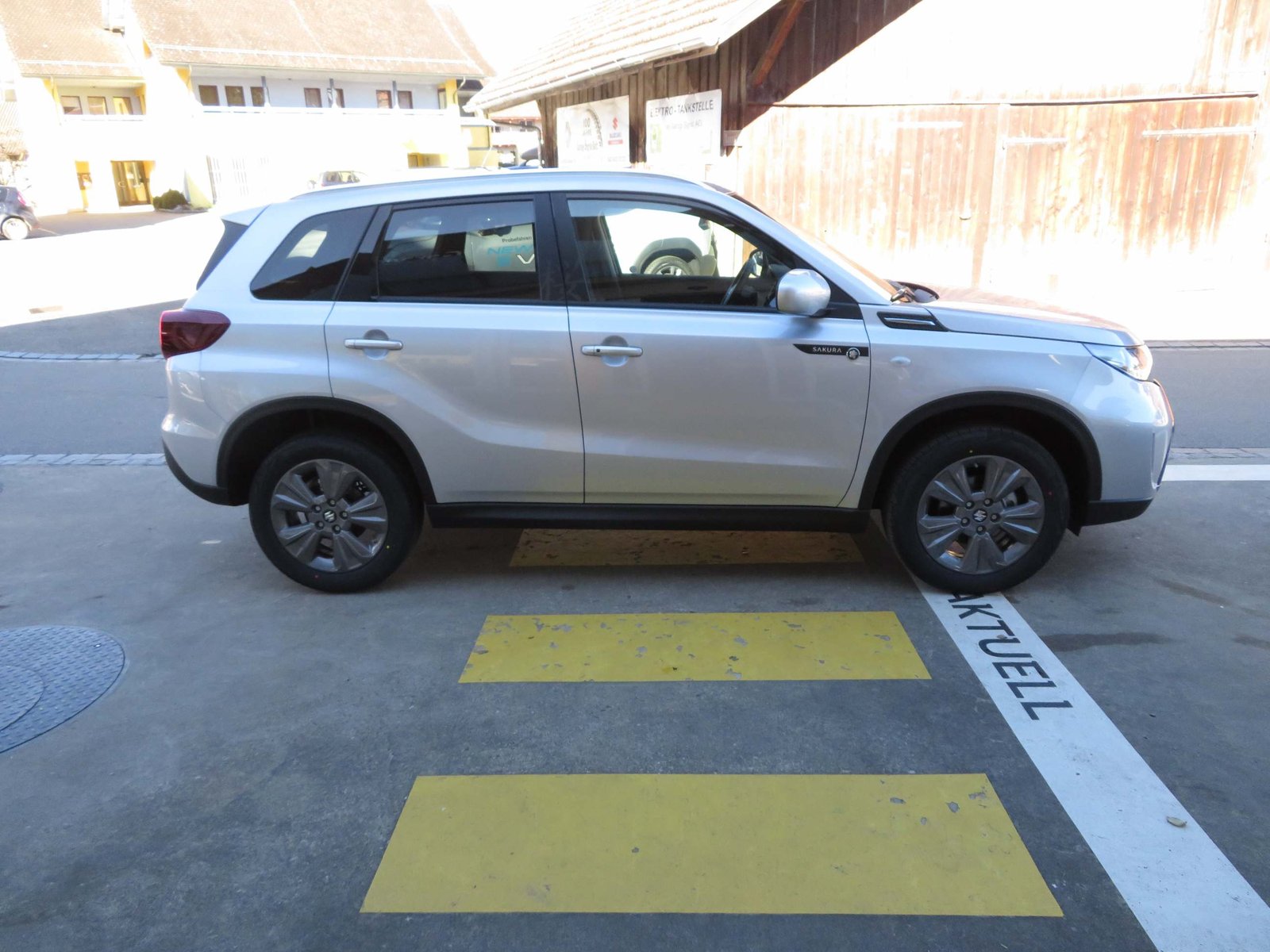 SUZUKI Vitara 1.4 T Sakura Hybrid 4x4, Mild-Hybrid Benzin/Elektro, Neuwagen, Automatik - 7