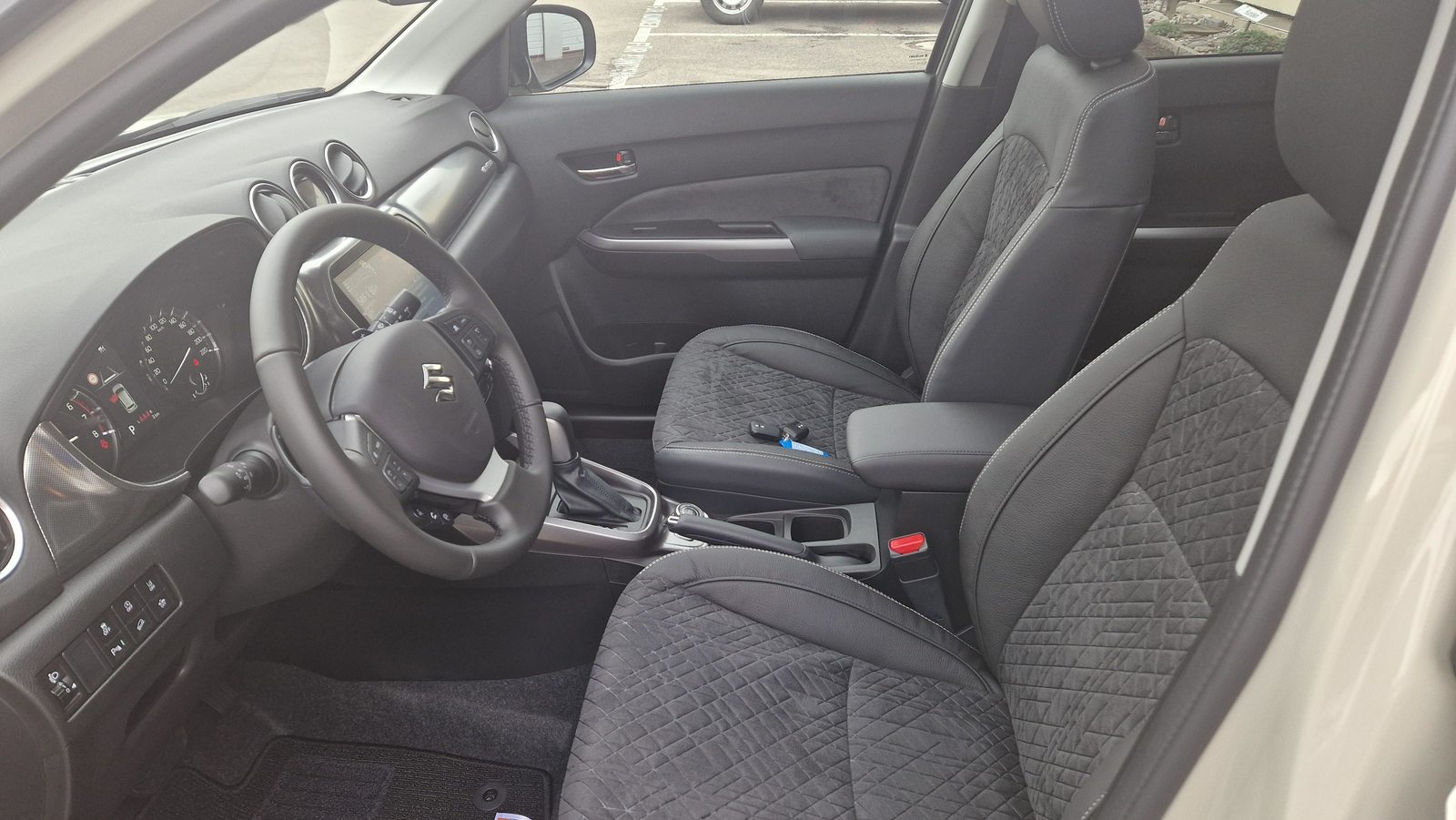 SUZUKI Vitara 1.4 T Compact Top Hybrid 4x4, Mild-Hybrid Benzin/Elektro, Neuwagen, Automatik - 6