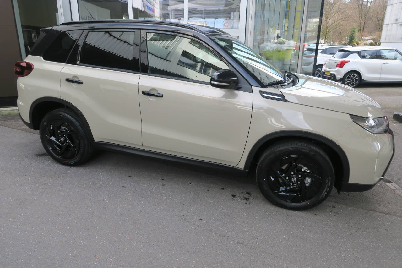 SUZUKI Vitara 1.4 T Black Edition Top Hybrid 4x4, Mild-Hybrid Benzin/Elektro, Neuwagen, Automatik - 2