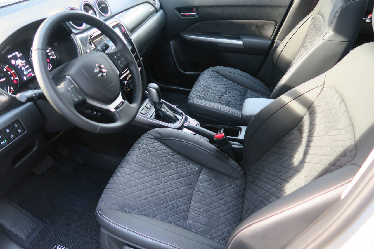 SUZUKI Vitara 1.4 T Sakura Top Hybrid 4x4, Hybride Leggero Benzina/Elettrica, Auto nuove, Automatico - 4