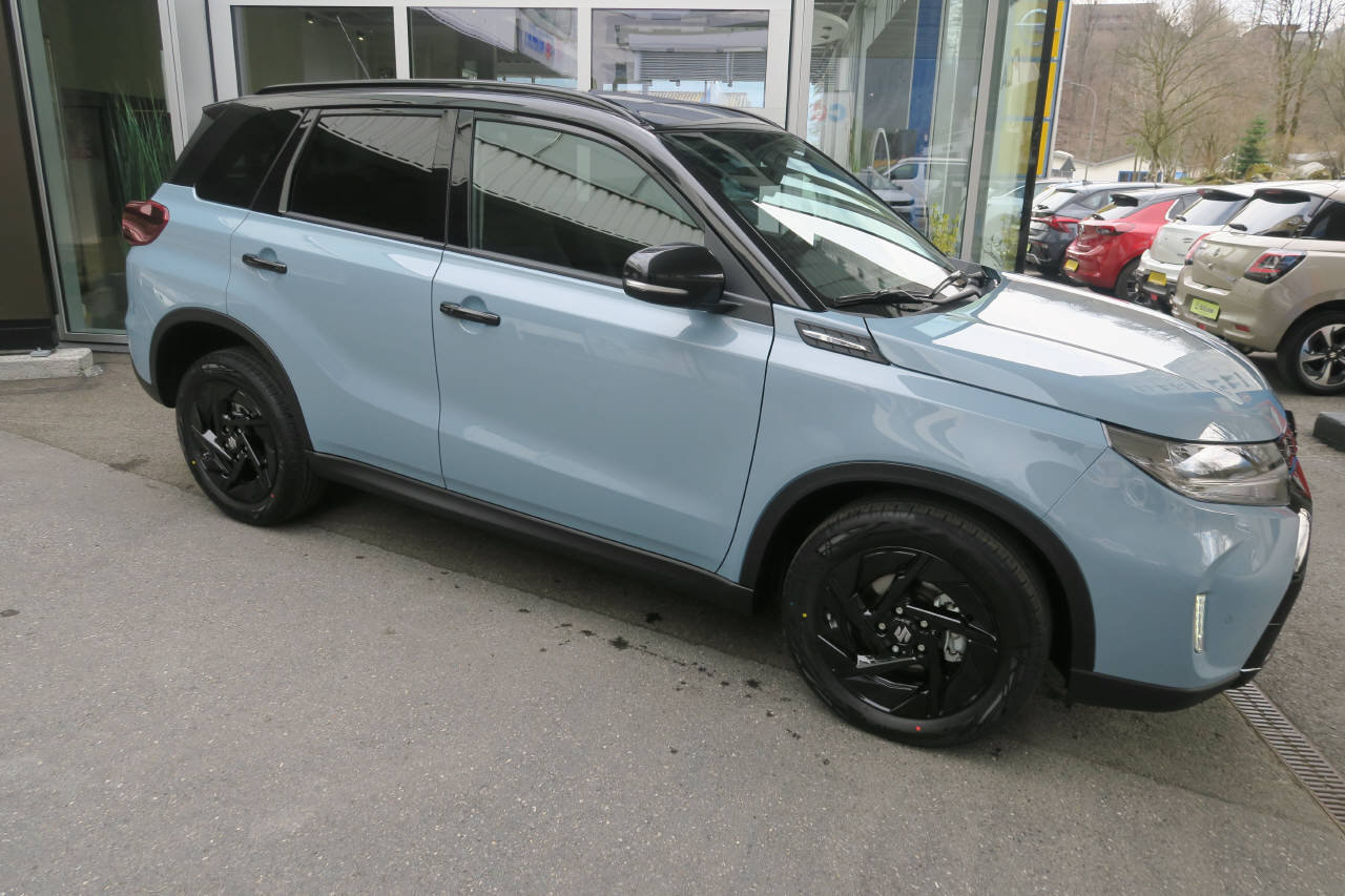 SUZUKI Vitara 1.4 T Black Edition Top Hybrid 4x4, Hybride Leggero Benzina/Elettrica, Auto nuove, Automatico - 2