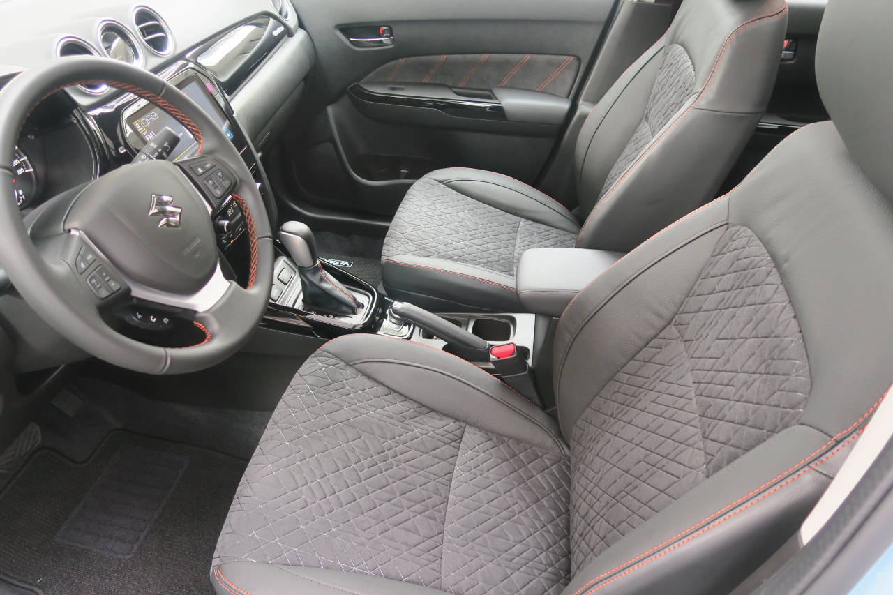 SUZUKI Vitara 1.4 T Black Edition Top Hybrid 4x4, Hybride Leggero Benzina/Elettrica, Auto nuove, Automatico - 4