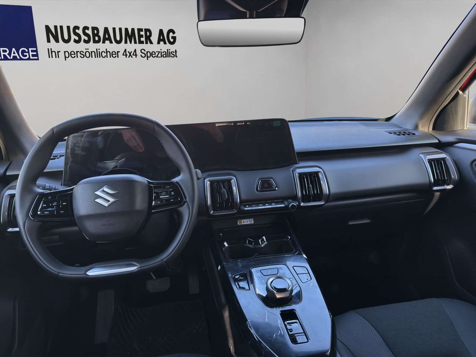 SUZUKI e Vitara Compact Top 4x4, Électrique, Voiture nouvelle, Automatique - 5