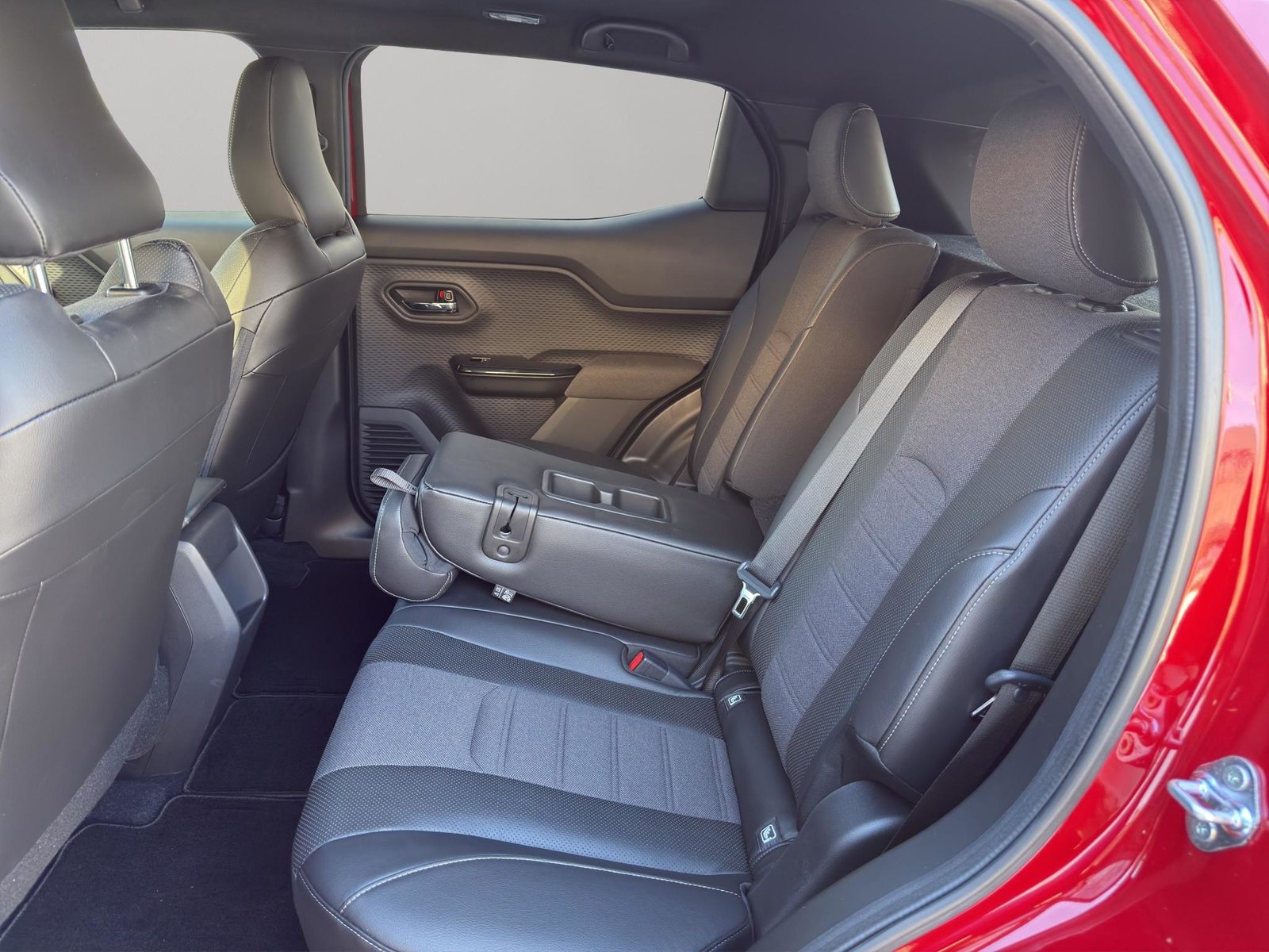 SUZUKI e Vitara Compact Top 4x4, Électrique, Voiture nouvelle, Automatique - 6