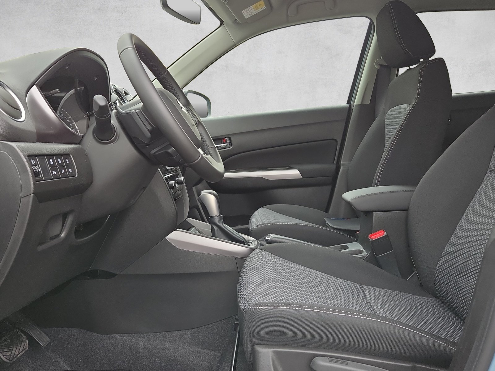 SUZUKI Vitara 1.4 T Sakura Hybrid 4x4, Essence, Voiture nouvelle, Automatique - 5