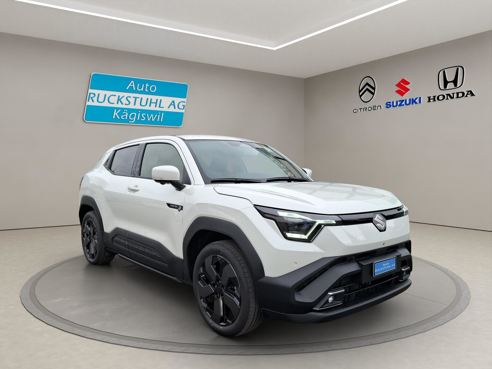 SUZUKI e Vitara Sakura Top 4x4, Electric, New car, Automatic - 2