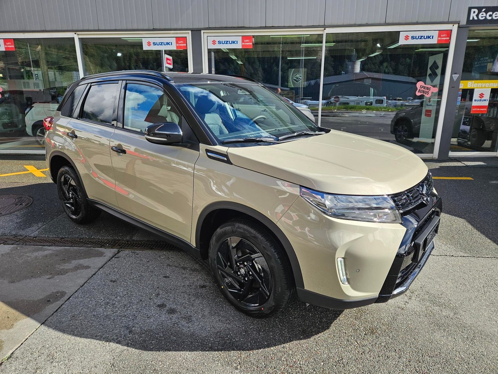 SUZUKI Vitara 1.4 Boosterjet Black Edition Top 4x4 Hybrid Au, Petrol, New car, Automatic - 2