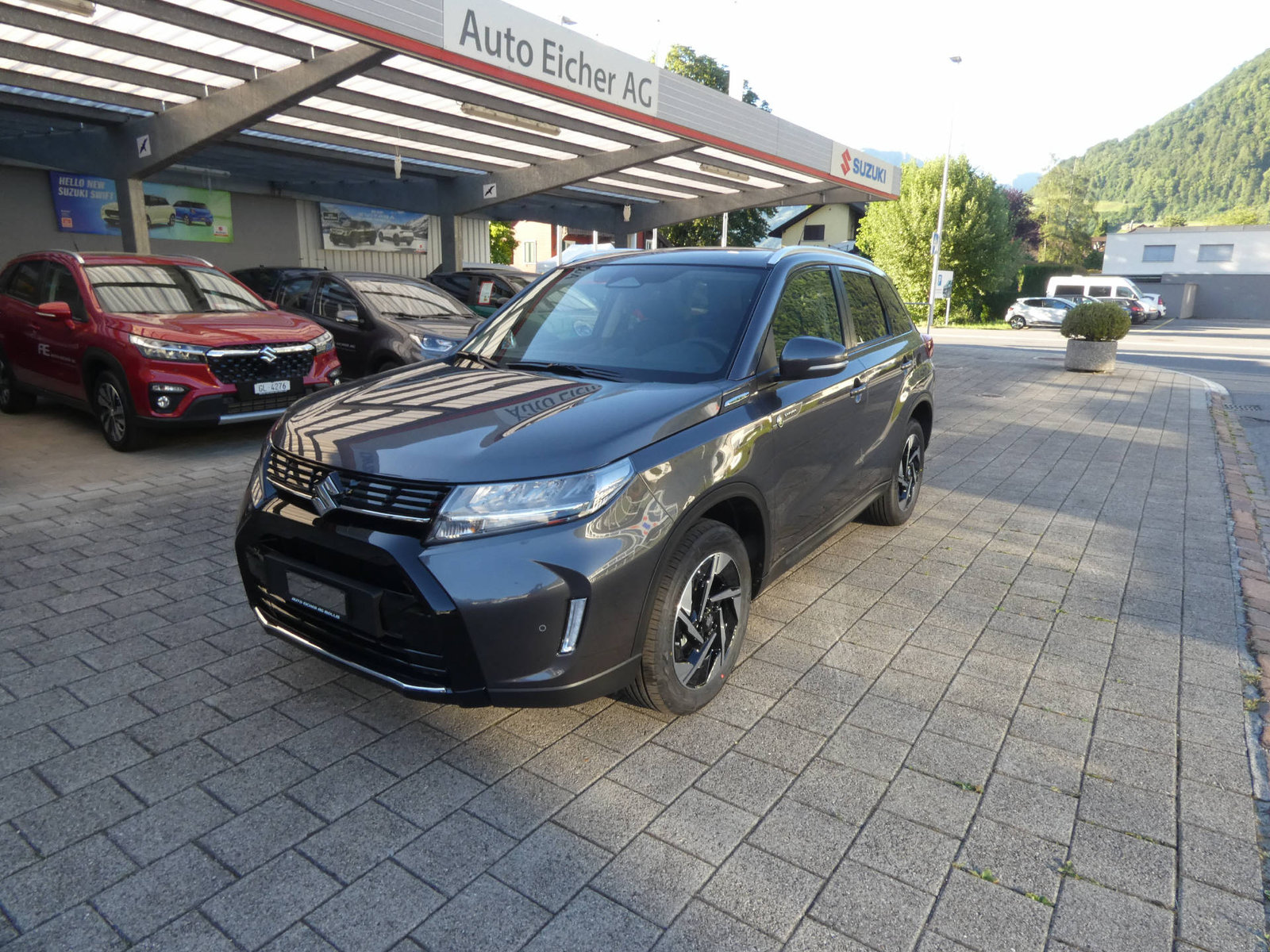 SUZUKI Vitara 1.4 T Sakura Top Hybrid 4x4