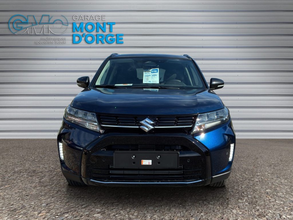 SUZUKI 1.4 T Black Edition Top Hybrid 4x4