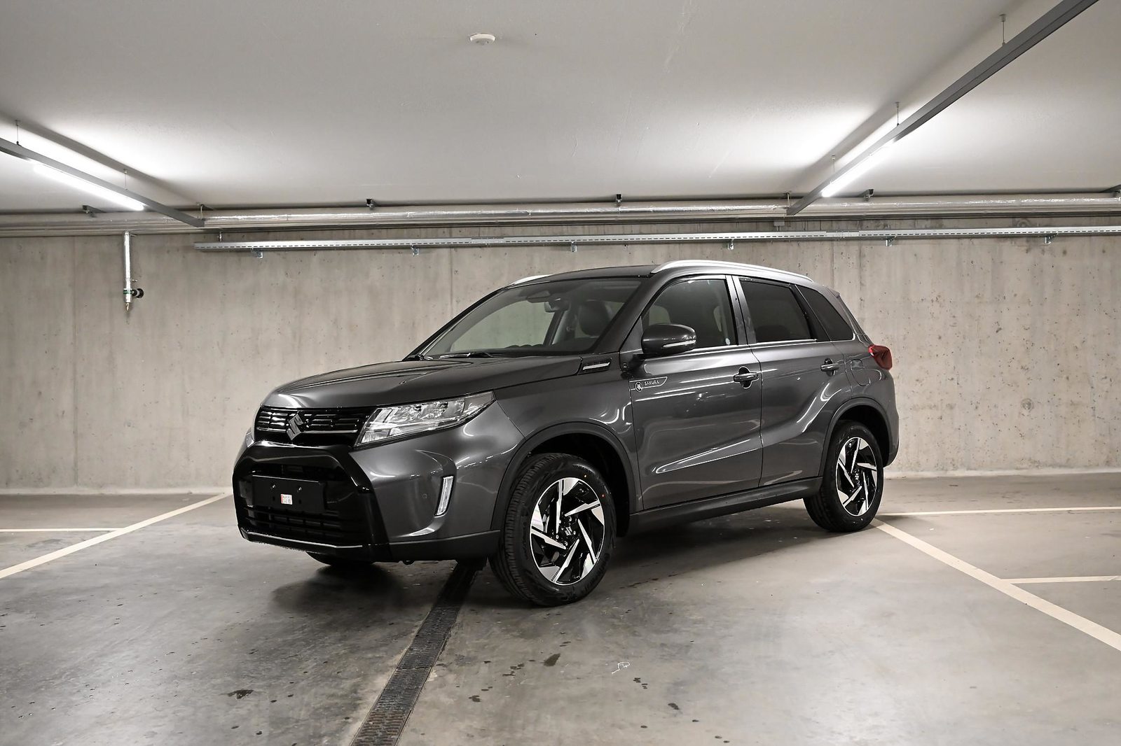 SUZUKI Vitara 1.4 T Sakura Top Hybrid 4x4, Hybride Leggero Benzina/Elettrica, Auto nuove, Automatico - 2