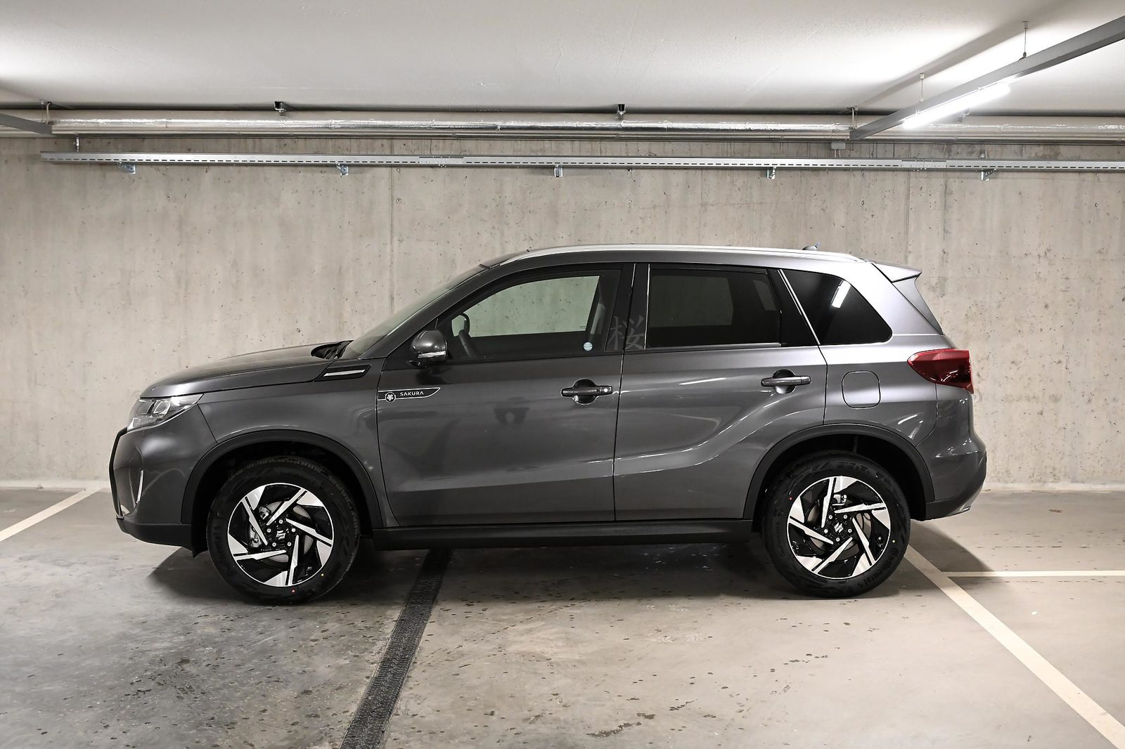SUZUKI Vitara 1.4 T Sakura Top Hybrid 4x4, Hybride Leggero Benzina/Elettrica, Auto nuove, Automatico - 4