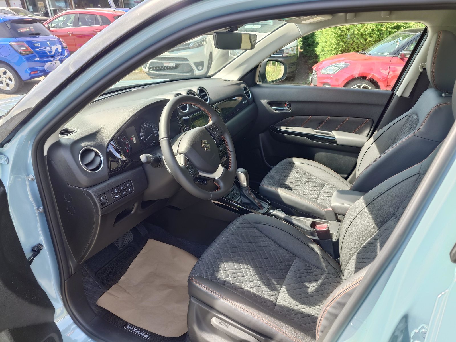 SUZUKI Vitara 1.4 T Black Edition Top Hybrid 4x4, Mild-Hybrid Benzin/Elektro, Neuwagen, Automatik - 6