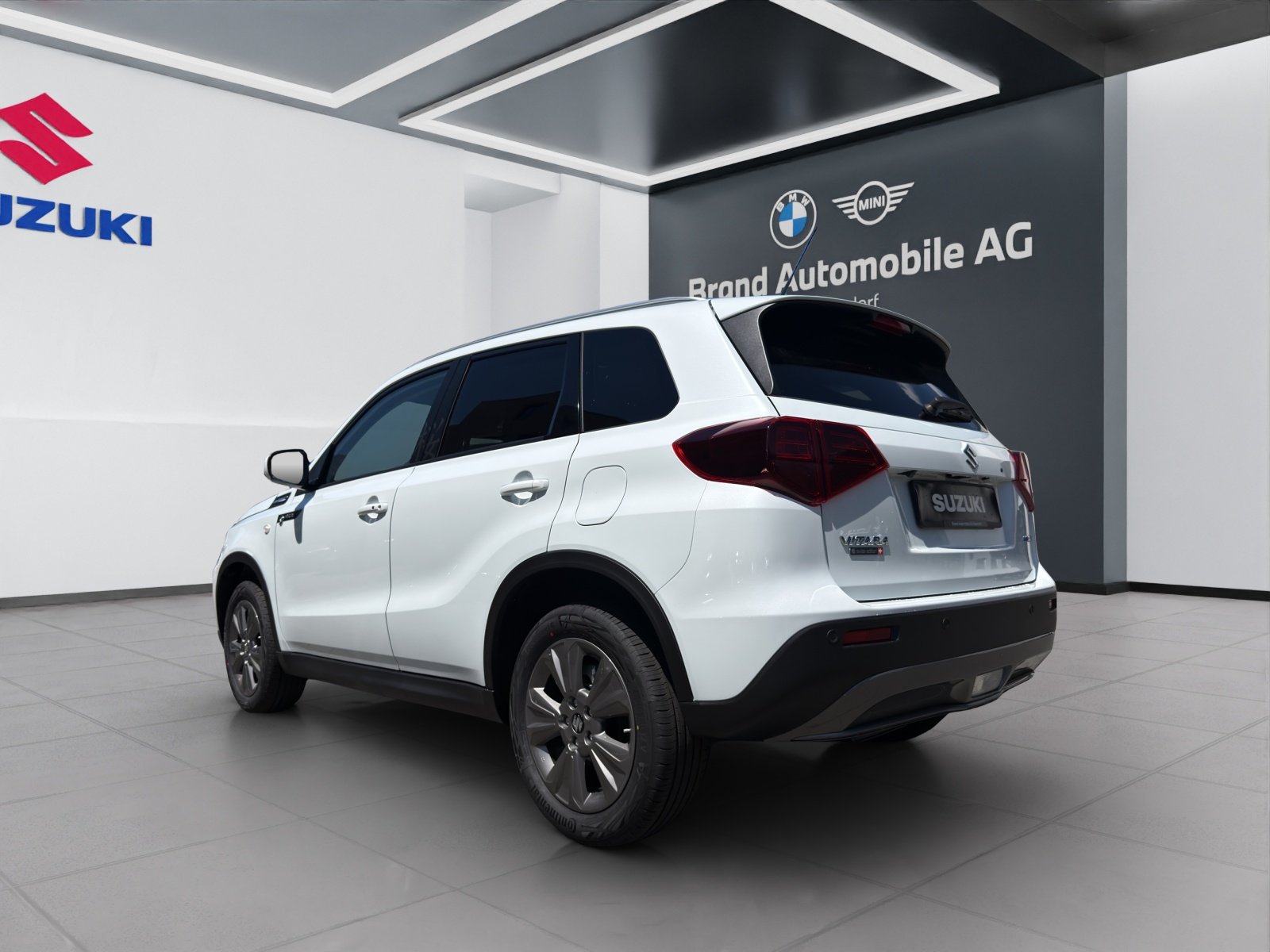 SUZUKI Vitara 1.4 T Sakura Hybrid 4x4, Mild-Hybrid Petrol/Electric, New car, Automatic - 3