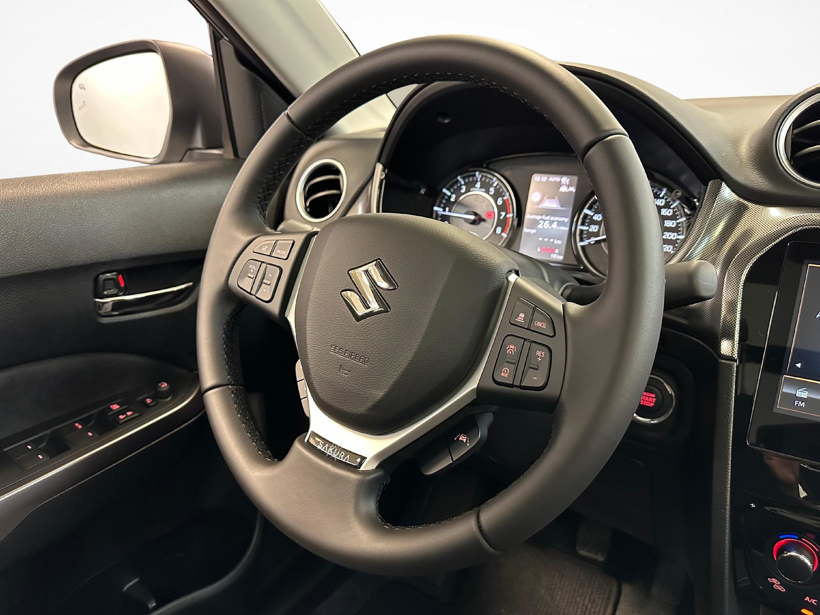 SUZUKI Vitara 1.4 T Sakura Top Hybrid 4x4, Mild-Hybrid Petrol/Electric, New car, Manual - 7