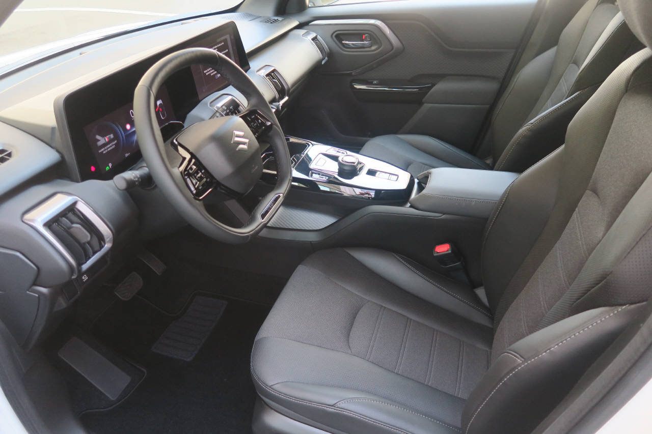 SUZUKI e Vitara Sakura Top 4x4, Elettrica, Auto nuove, Automatico - 4