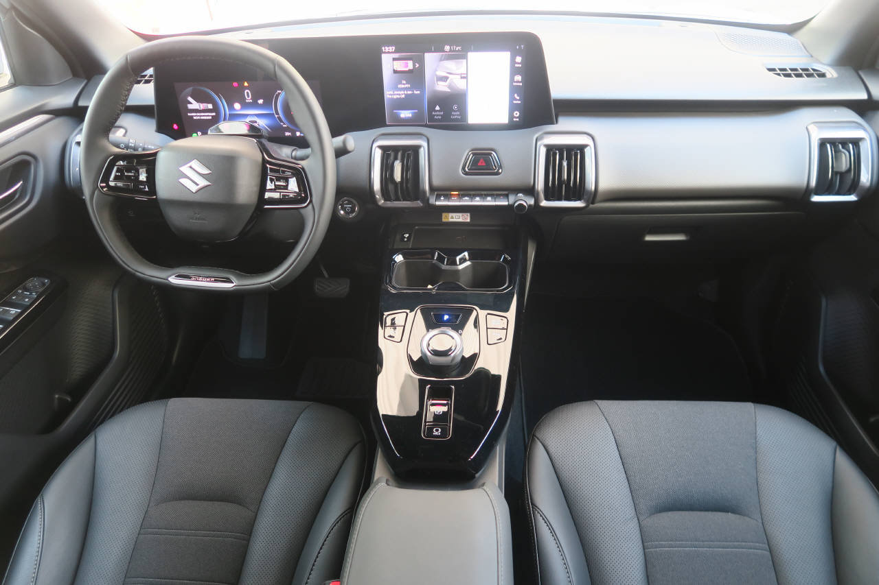 SUZUKI e Vitara Sakura Top 4x4, Elettrica, Auto nuove, Automatico - 7