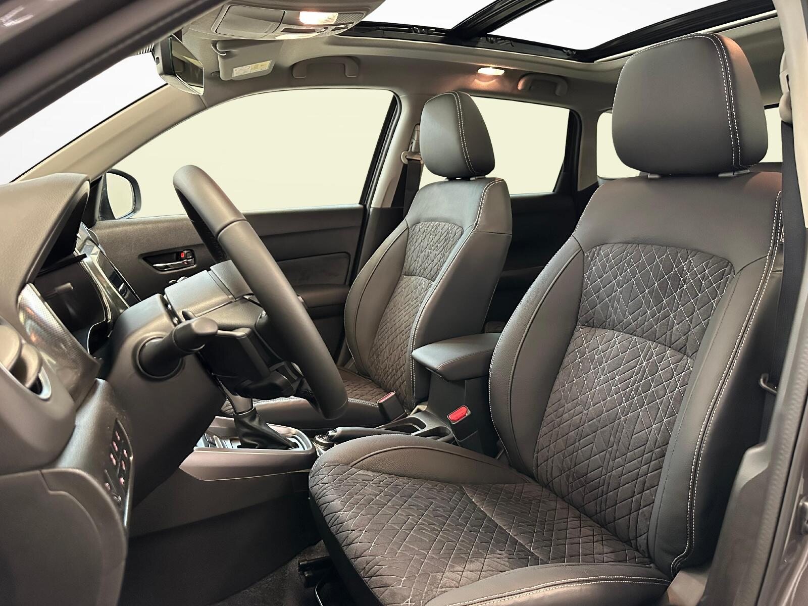 SUZUKI Vitara 1.4 T Piz Sulai Top Hybrid 4x4, Hybride Léger Essence/Électricité, Voiture nouvelle, Automatique - 5