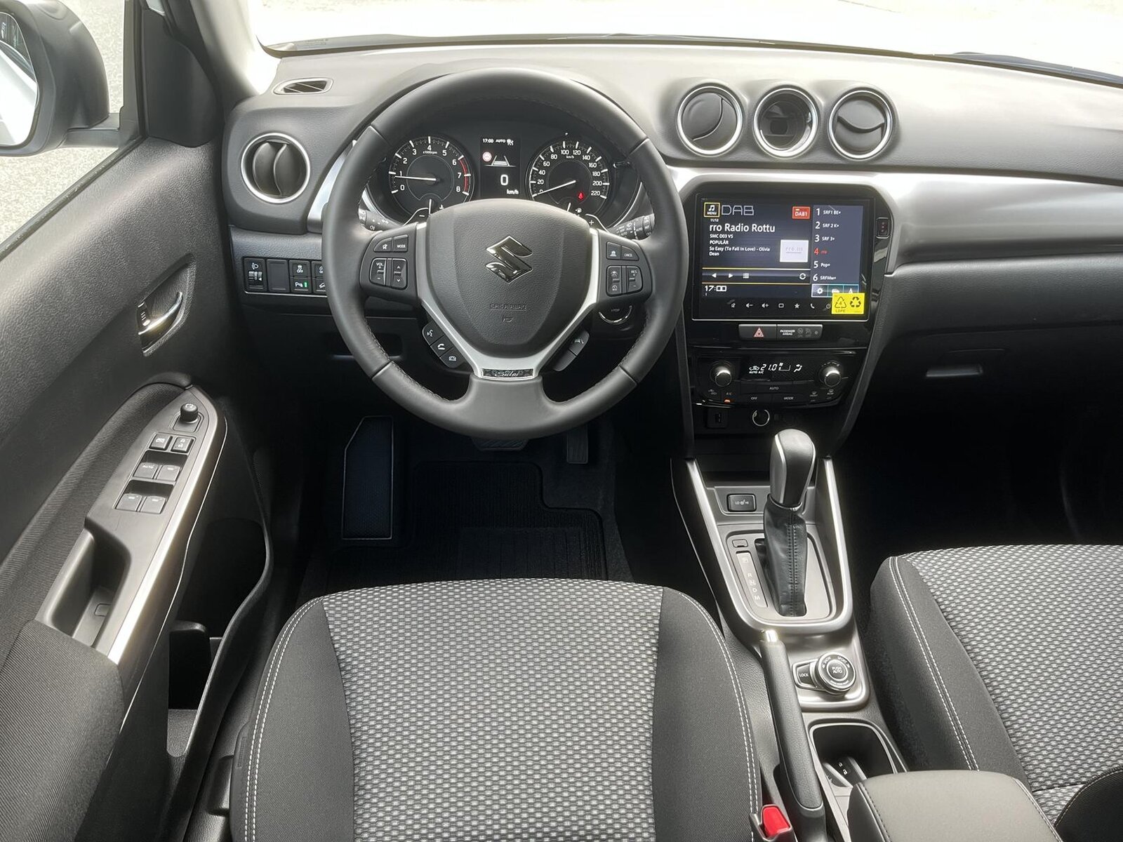 SUZUKI Vitara 1.4 T Piz Sulai Hybrid 4x4, Mild-Hybrid Benzin/Elektro, Neuwagen, Automatik - 6