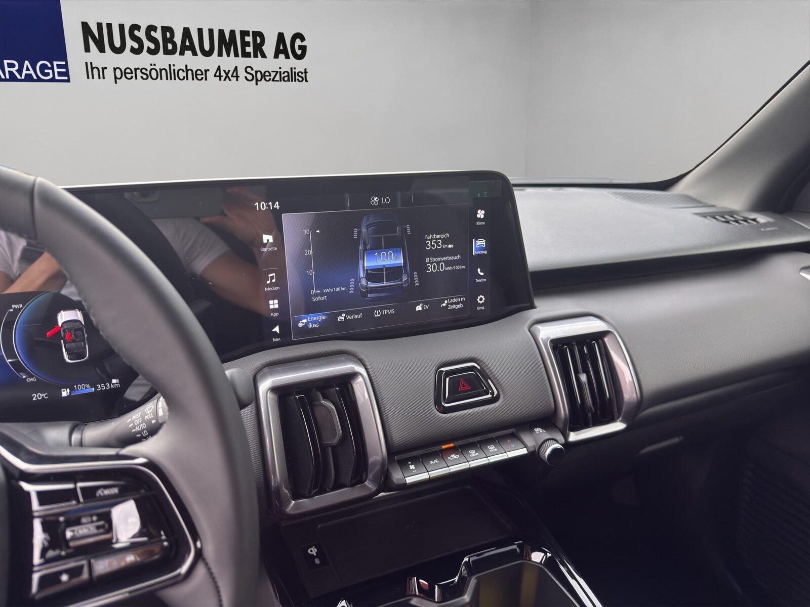 SUZUKI e Vitara Sakura Top 4x4, Électrique, Voiture nouvelle, Automatique - 3