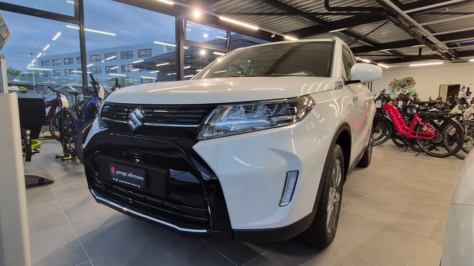 SUZUKI Vitara 1.4 T Sakura Hybrid 4x4