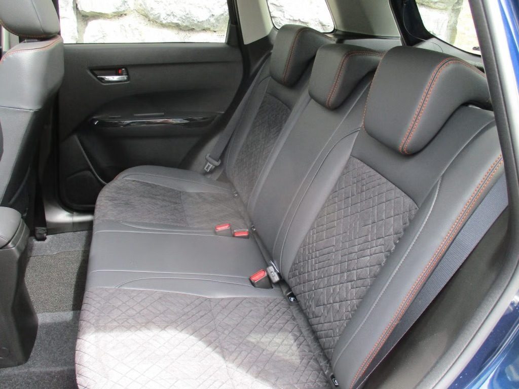 SUZUKI VITARA 1.4 T Black Edition Top Hybrid 4x4, Hybride Leggero Benzina/Elettrica, Auto nuove, Automatico - 6