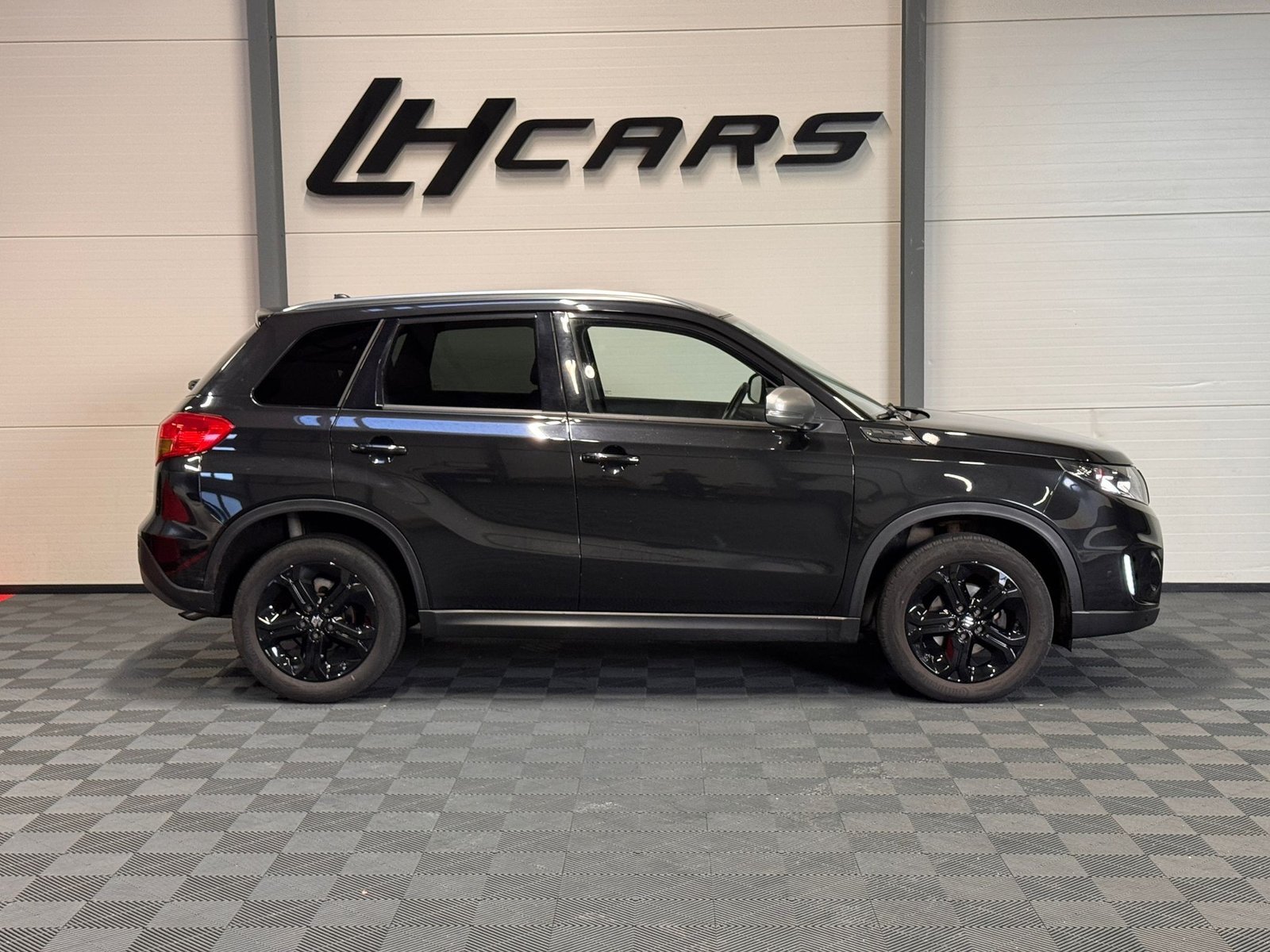 SUZUKI Vitara 1.4 T Compact Top 4x4, Benzin, Occasion / Gebraucht, Handschaltung - 6