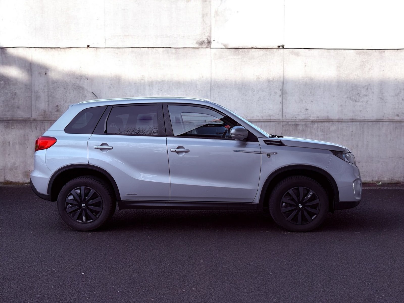 SUZUKI Vitara 1.6 TD Sergio Cellano Top, Diesel, Occasion / Utilisé, Manuelle - 3