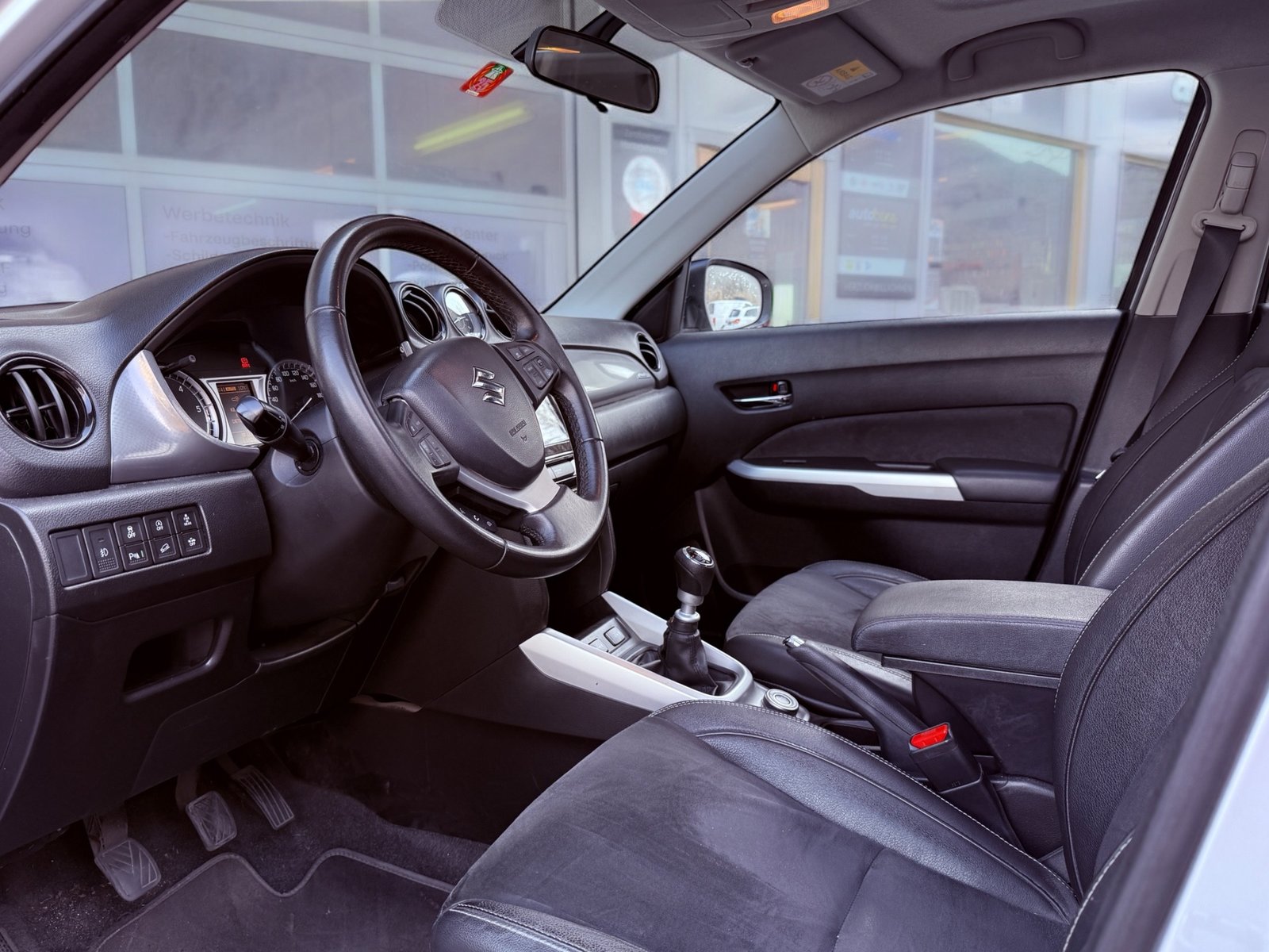 SUZUKI Vitara 1.6 TD Sergio Cellano Top, Diesel, Occasion / Utilisé, Manuelle - 7