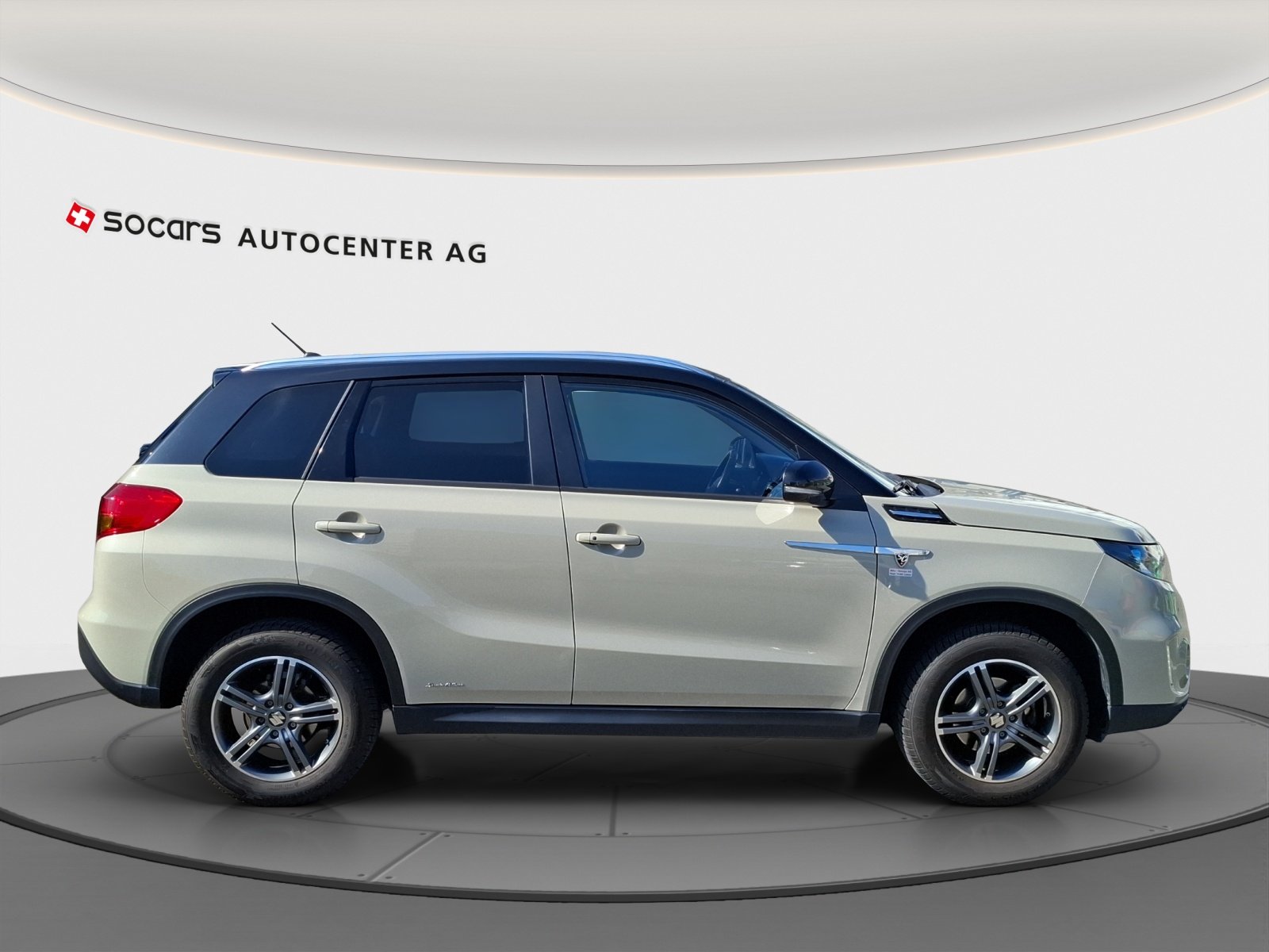 SUZUKI Vitara 1.6 Compact Top // 8-fach Aluminiumbereift, Essence, Occasion / Utilisé, Manuelle - 7