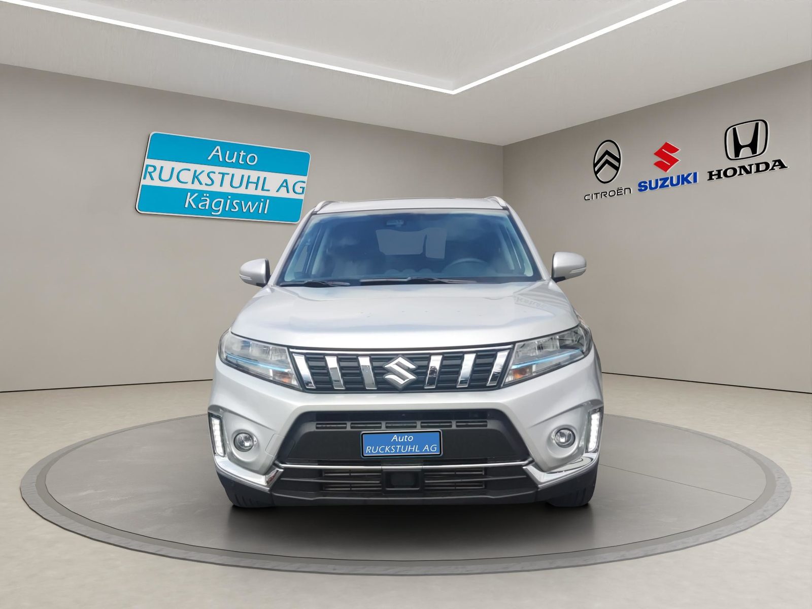 SUZUKI Vitara 1.4 T Compact Top Hybrid 4x4, Mild-Hybrid Petrol/Electric, Second hand / Used, Automatic - 3