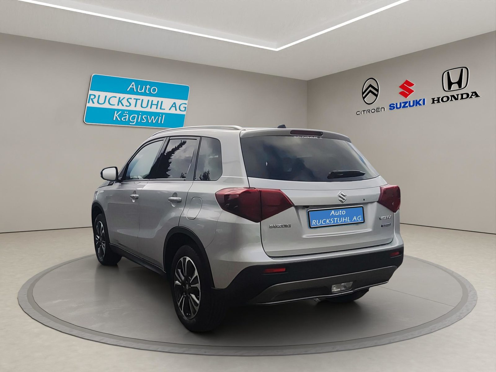 SUZUKI Vitara 1.4 T Compact Top Hybrid 4x4, Mild-Hybrid Petrol/Electric, Second hand / Used, Automatic - 5