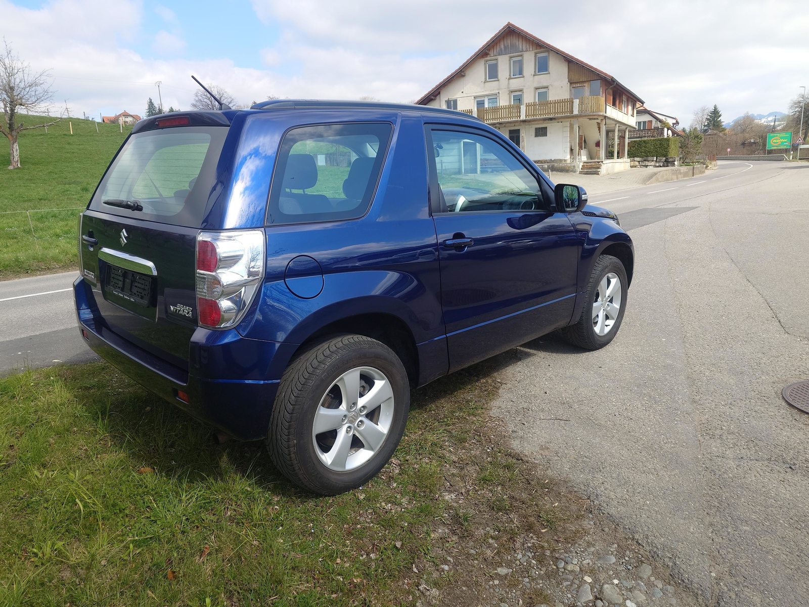 SUZUKI Grand Vitara Wagon 2.4 VVT GL Top 4x4, Benzin, Occasion / Gebraucht, Automatik - 3
