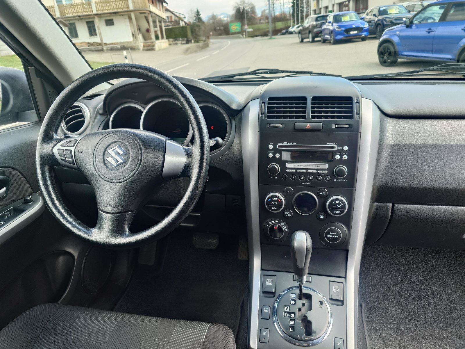 SUZUKI Grand Vitara Wagon 2.4 VVT GL Top 4x4, Benzin, Occasion / Gebraucht, Automatik - 5