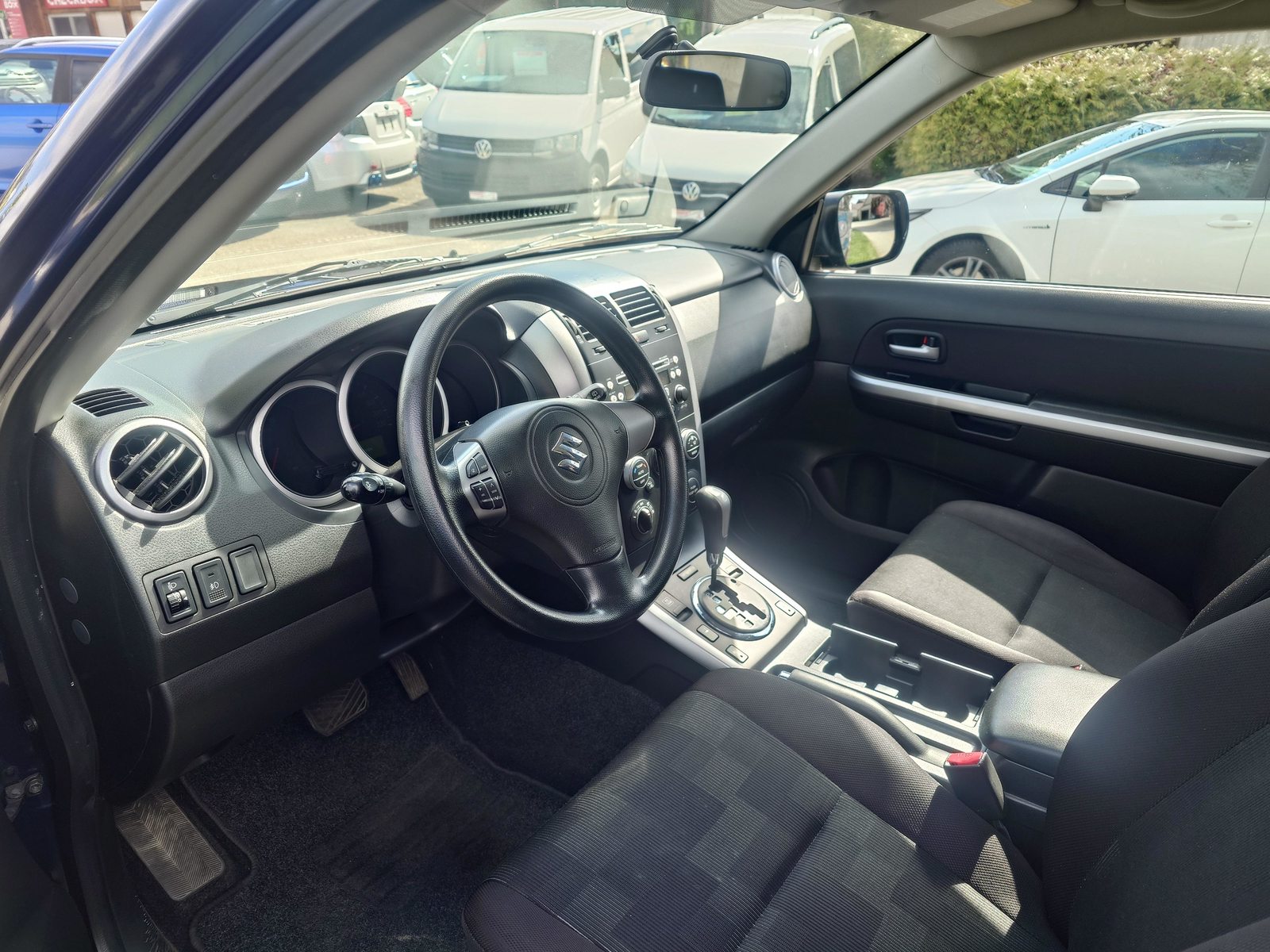 SUZUKI Grand Vitara Wagon 2.4 VVT GL Top 4x4, Benzin, Occasion / Gebraucht, Automatik - 6