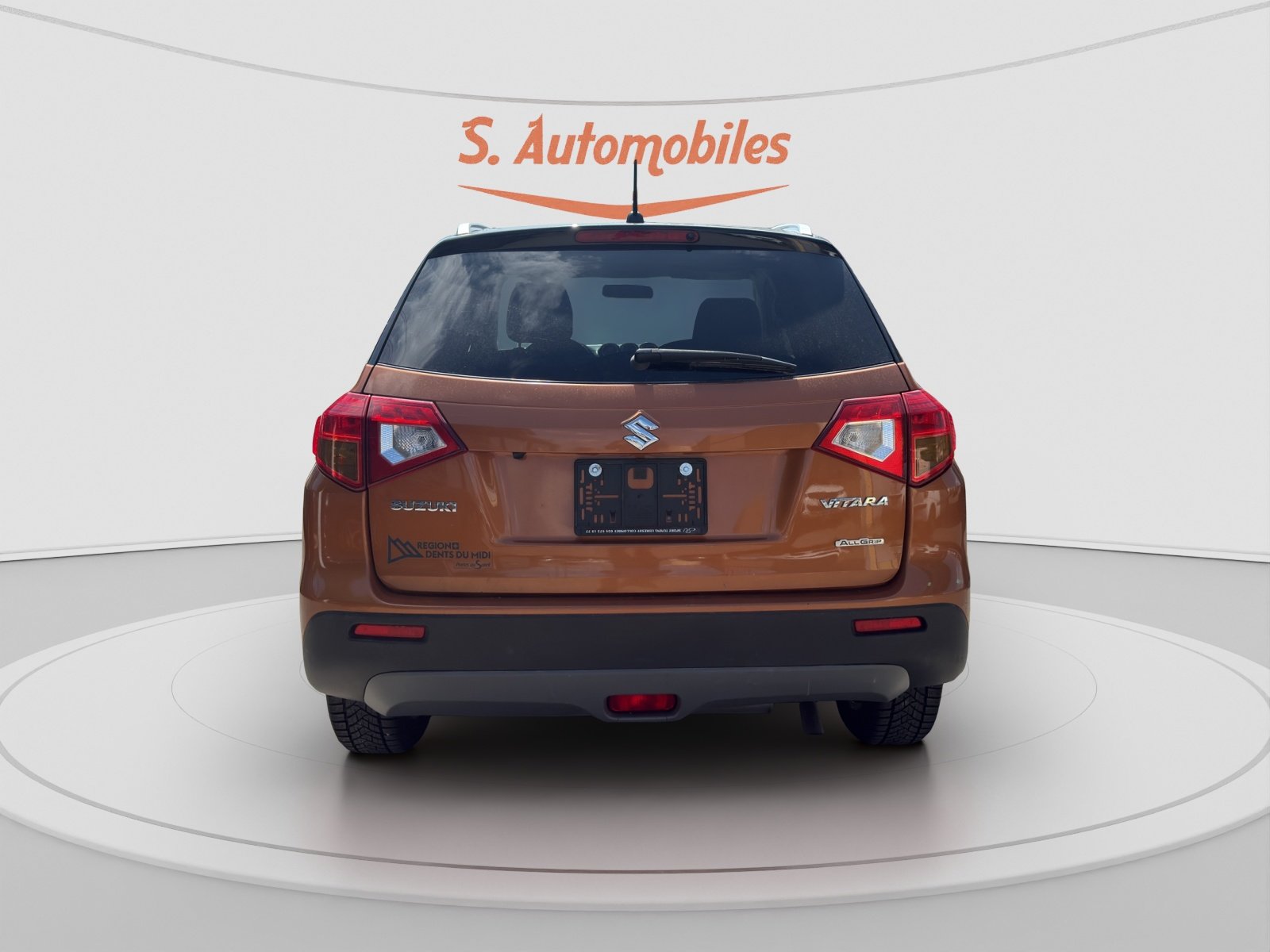 SUZUKI Vitara 1.6 Compact+, Benzin, Occasion / Gebraucht, Handschaltung - 4