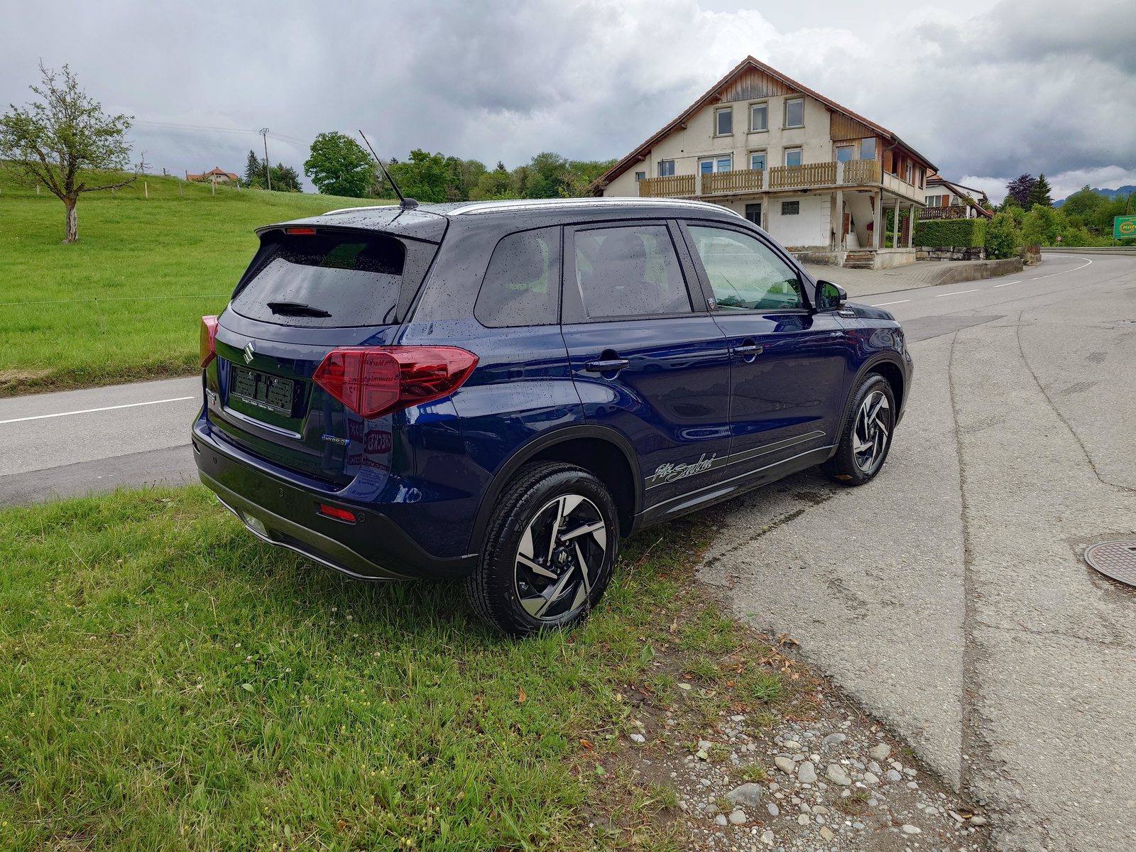 SUZUKI Vitara 1.5 Piz Sulai Top Hybrid 4x4, Voll-Hybrid Benzin/Elektro, Occasion / Gebraucht, Automatik - 2