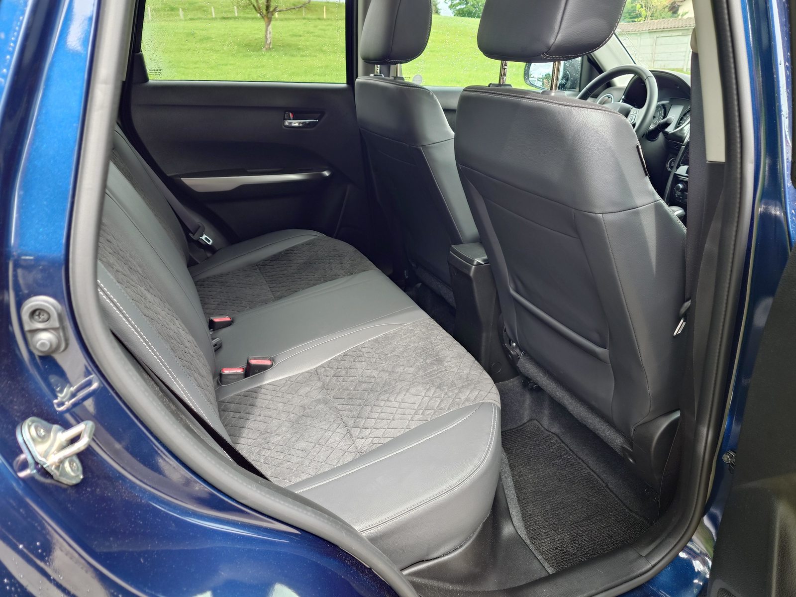 SUZUKI Vitara 1.5 Piz Sulai Top Hybrid 4x4, Voll-Hybrid Benzin/Elektro, Occasion / Gebraucht, Automatik - 7