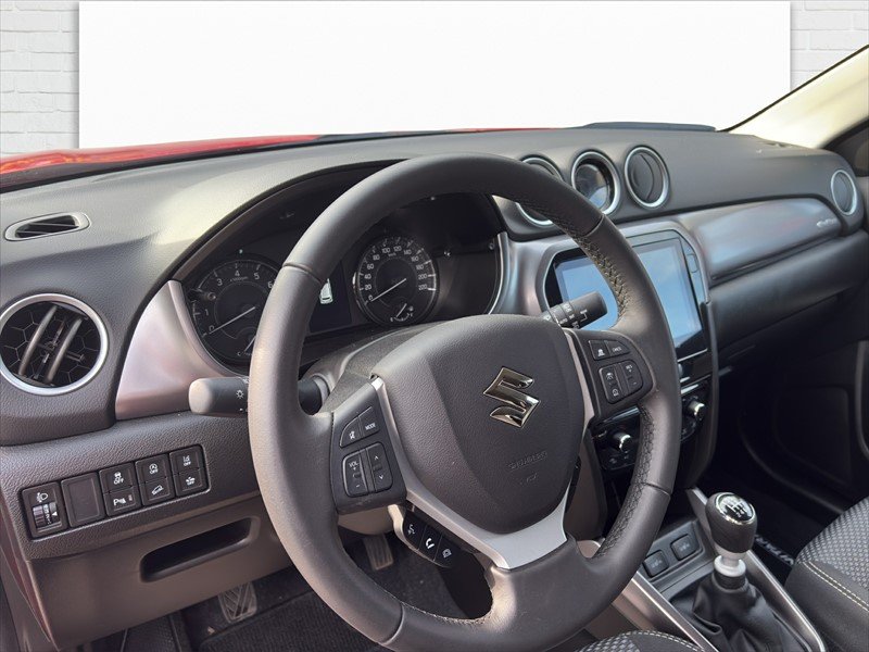 SUZUKI Vitara 1.4 T Compact+ Hybrid 4x4, Benzin, Occasion / Gebraucht, Handschaltung - 6