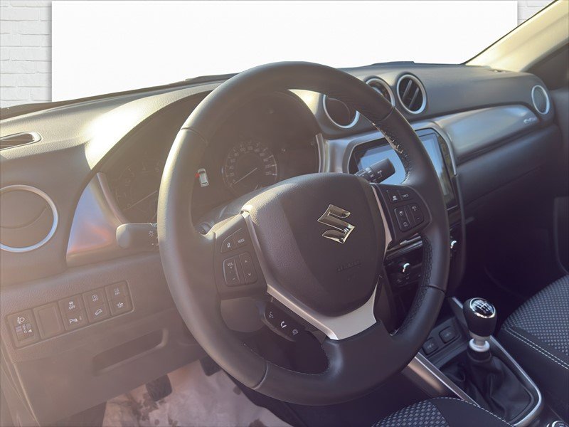SUZUKI Vitara 1.4 T Compact+ Hybrid 4x4, Benzin, Occasion / Gebraucht, Handschaltung - 6