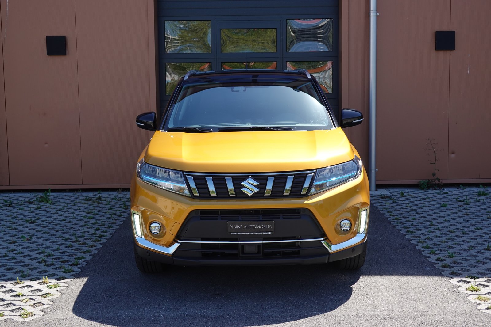 SUZUKI Vitara 1.5 Hybrid Edition 35 Top 4x4 AGS - Toit Ouvr, Hybride Intégral Essence/Électricité, Occasion / Utilisé, Automatique - 2